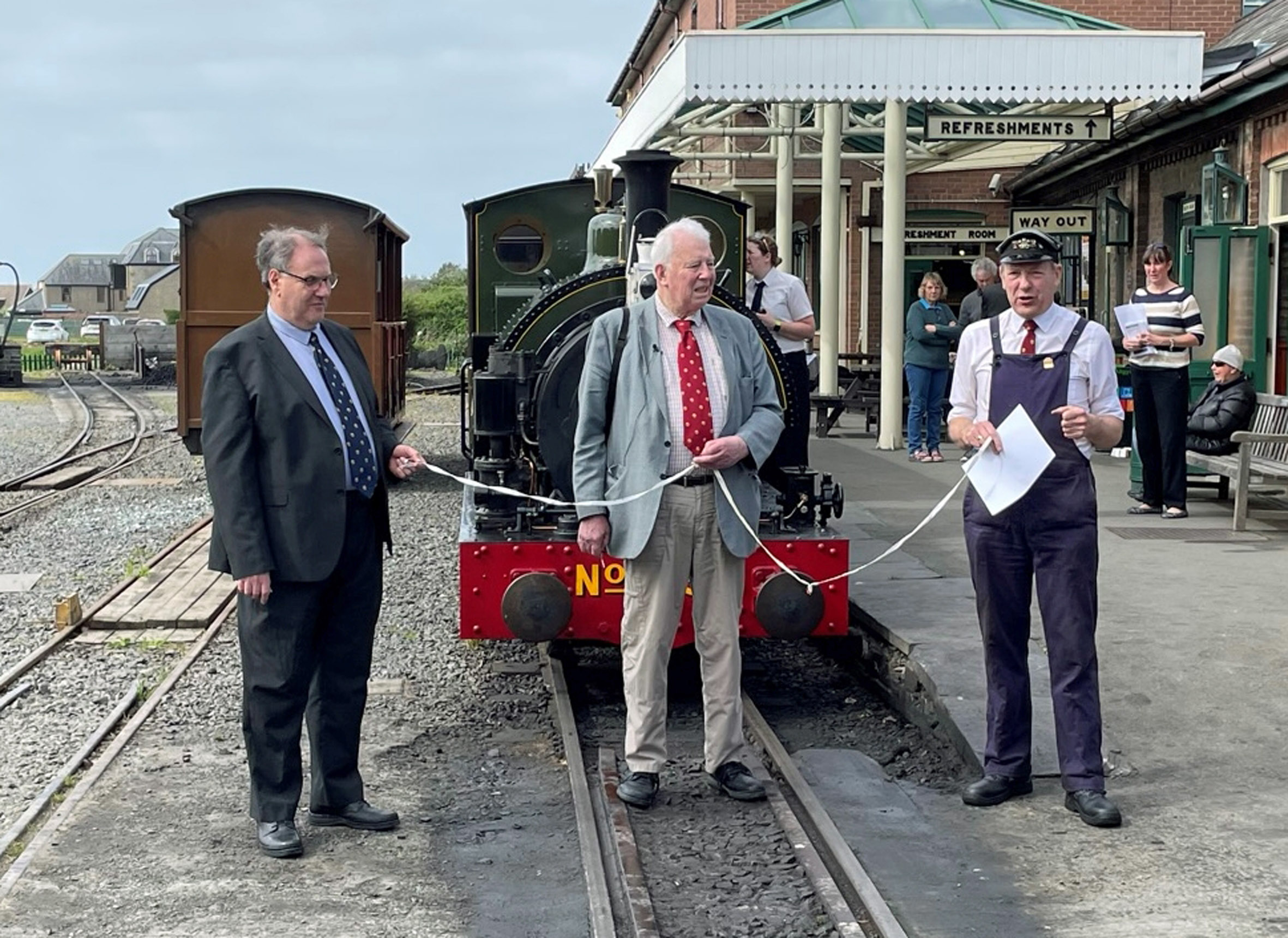 Talyllyn Railway’s ‘Heart of Gold’ Patrons Enjoy A Heritage Trip