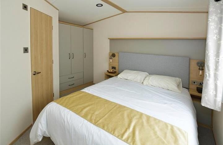 Bedroom 1 with en-suite 